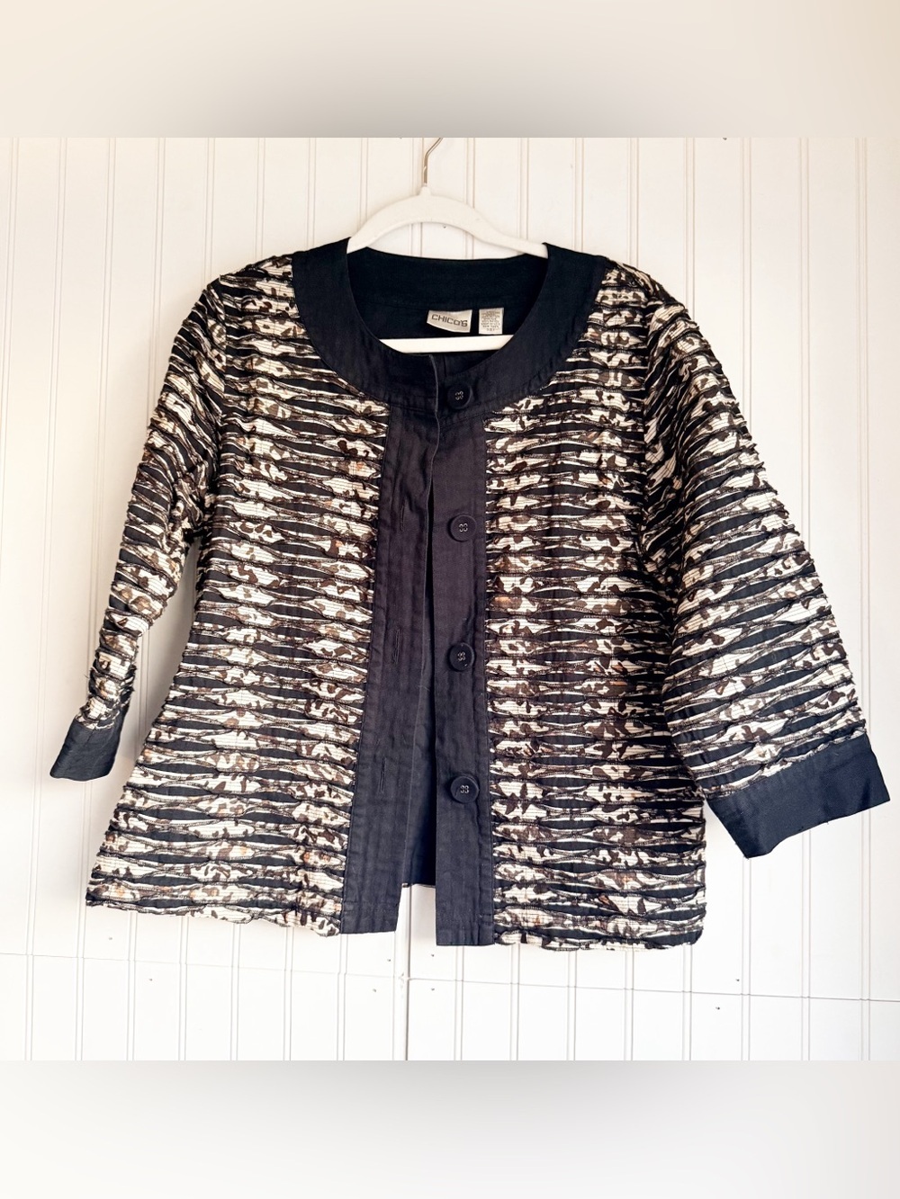 Chico's Size M Black Beige 3/4 Sleeves Textured Abstract Print Jacket